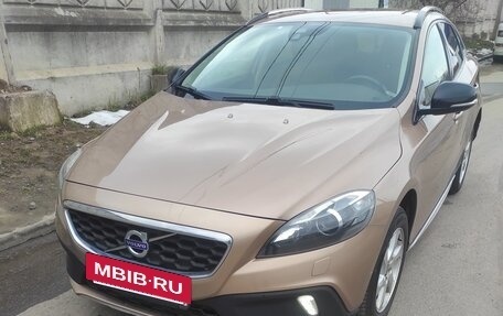 Volvo V40 Cross Country I, 2013 год, 1 910 000 рублей, 2 фотография