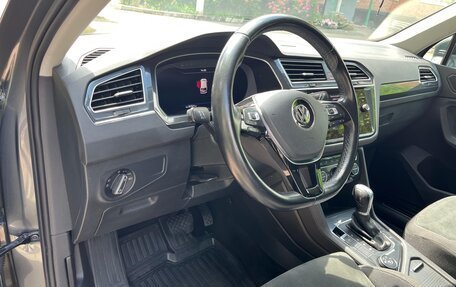 Volkswagen Tiguan II, 2019 год, 3 199 999 рублей, 6 фотография