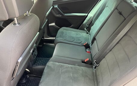Volkswagen Tiguan II, 2019 год, 3 199 999 рублей, 13 фотография