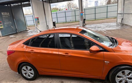 Hyundai Solaris II рестайлинг, 2015 год, 1 000 000 рублей, 4 фотография
