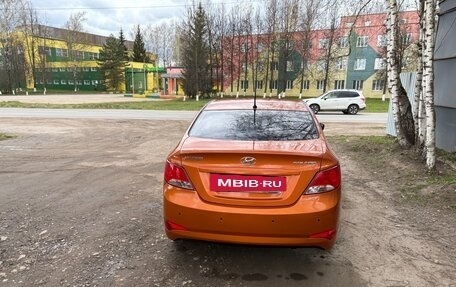 Hyundai Solaris II рестайлинг, 2015 год, 1 000 000 рублей, 5 фотография