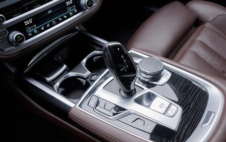 BMW 7 серия, 2018 год, 4 650 000 рублей, 13 фотография