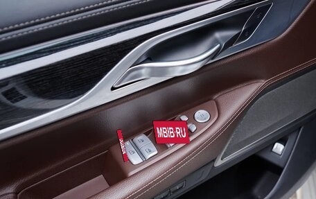 BMW 7 серия, 2018 год, 4 650 000 рублей, 11 фотография