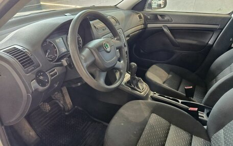 Skoda Octavia, 2011 год, 750 000 рублей, 7 фотография