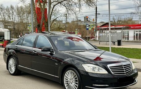 Mercedes-Benz S-Класс, 2011 год, 2 150 000 рублей, 1 фотография