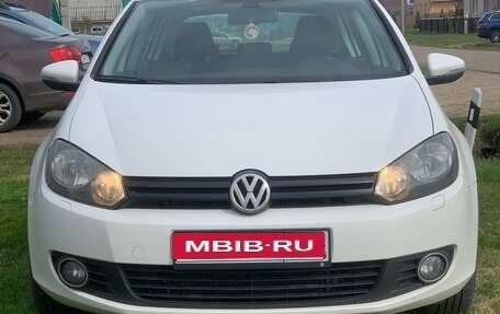 Volkswagen Golf VI, 2012 год, 900 000 рублей, 1 фотография
