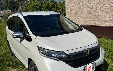 Honda Freed II, 2021 год, 1 999 999 рублей, 1 фотография
