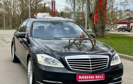 Mercedes-Benz S-Класс, 2011 год, 2 150 000 рублей, 2 фотография