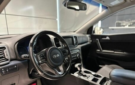 KIA Sportage IV рестайлинг, 2018 год, 2 050 000 рублей, 15 фотография