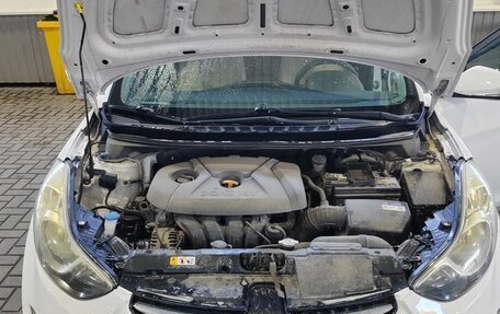Hyundai Elantra V, 2013 год, 1 050 000 рублей, 24 фотография