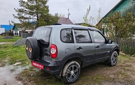Chevrolet Niva I рестайлинг, 2010 год, 460 000 рублей, 3 фотография