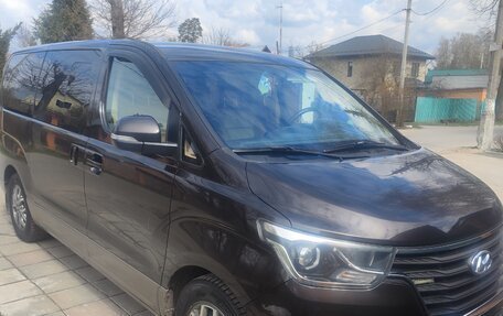 Hyundai H-1 II рестайлинг, 2018 год, 2 520 000 рублей, 9 фотография