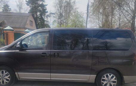 Hyundai H-1 II рестайлинг, 2018 год, 2 520 000 рублей, 4 фотография