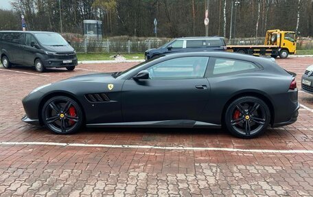 Ferrari GTC4Lusso, 2018 год, 20 500 000 рублей, 3 фотография