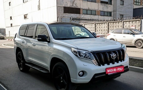 Toyota Land Cruiser Prado 150 рестайлинг 2, 2014 год, 3 629 000 рублей, 3 фотография