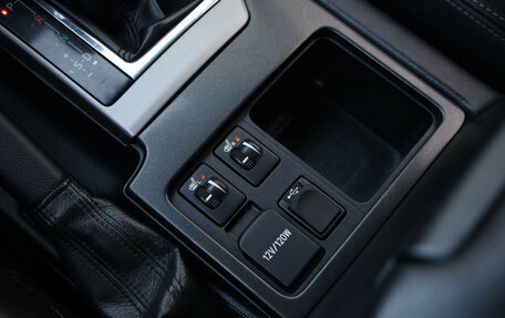 Toyota Land Cruiser Prado 150 рестайлинг 2, 2014 год, 3 629 000 рублей, 11 фотография