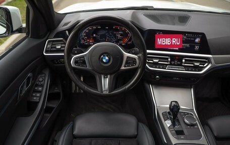 BMW 3 серия, 2019 год, 2 999 000 рублей, 13 фотография