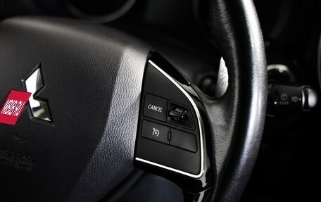 Mitsubishi Outlander III рестайлинг 3, 2019 год, 2 499 000 рублей, 11 фотография
