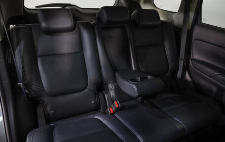 Mitsubishi Outlander III рестайлинг 3, 2019 год, 2 499 000 рублей, 27 фотография