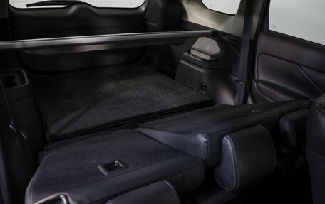 Mitsubishi Outlander III рестайлинг 3, 2019 год, 2 499 000 рублей, 29 фотография