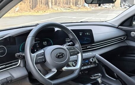Hyundai Elantra, 2023 год, 1 521 000 рублей, 14 фотография