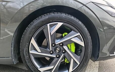 Hyundai Elantra, 2023 год, 1 521 000 рублей, 21 фотография