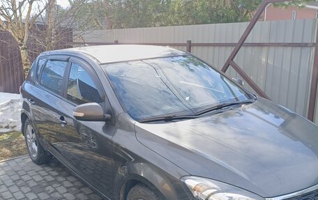 KIA cee'd I рестайлинг, 2010 год, 890 000 рублей, 2 фотография