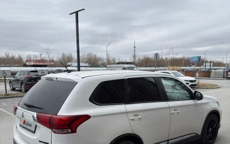Mitsubishi Outlander III рестайлинг 3, 2015 год, 1 860 000 рублей, 5 фотография