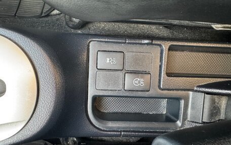 Toyota Vitz, 2016 год, 1 000 000 рублей, 23 фотография