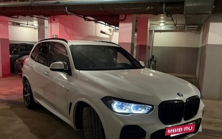 BMW X5, 2022 год, 9 800 000 рублей, 2 фотография