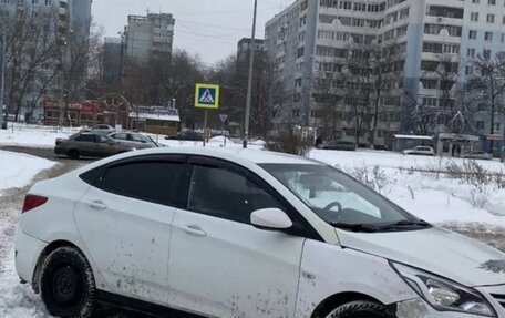 Hyundai Solaris II рестайлинг, 2015 год, 420 000 рублей, 7 фотография