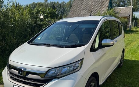 Honda Freed II, 2021 год, 1 999 999 рублей, 9 фотография