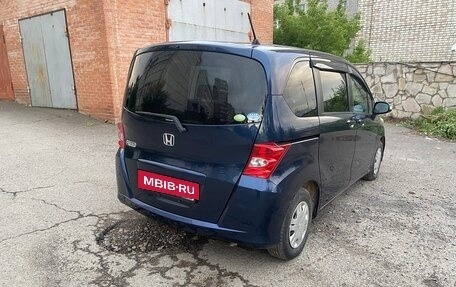 Honda Freed I, 2010 год, 880 000 рублей, 4 фотография