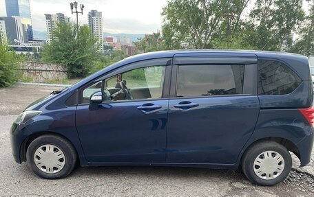 Honda Freed I, 2010 год, 880 000 рублей, 13 фотография