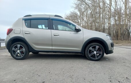 Renault Sandero II рестайлинг, 2017 год, 800 000 рублей, 3 фотография