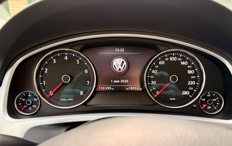 Volkswagen Touareg III, 2015 год, 2 740 000 рублей, 9 фотография