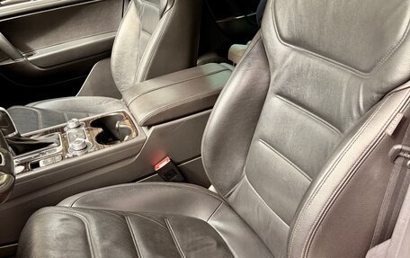 Volkswagen Touareg III, 2015 год, 2 740 000 рублей, 12 фотография
