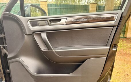 Volkswagen Touareg III, 2015 год, 2 740 000 рублей, 18 фотография