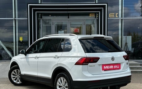 Volkswagen Tiguan II, 2017 год, 2 600 000 рублей, 5 фотография