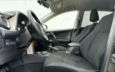 Toyota RAV4, 2013 год, 1 895 000 рублей, 12 фотография