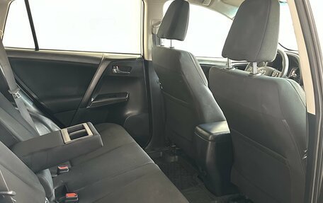 Toyota RAV4, 2015 год, 2 198 000 рублей, 23 фотография