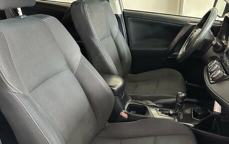 Toyota RAV4, 2015 год, 2 198 000 рублей, 26 фотография