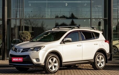 Toyota RAV4, 2015 год, 1 665 000 рублей, 1 фотография