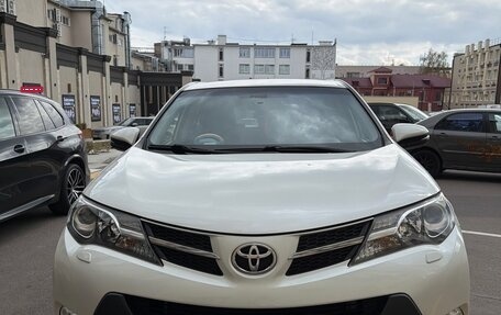 Toyota RAV4, 2013 год, 1 900 000 рублей, 1 фотография
