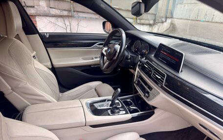 BMW 7 серия, 2017 год, 4 350 000 рублей, 9 фотография