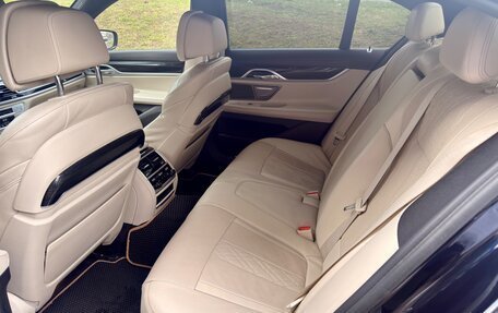 BMW 7 серия, 2017 год, 4 350 000 рублей, 7 фотография