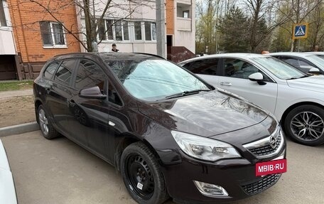 Opel Astra J, 2012 год, 789 000 рублей, 2 фотография