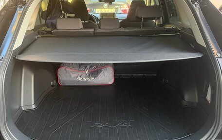 Toyota RAV4, 2021 год, 4 320 000 рублей, 3 фотография