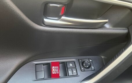 Toyota RAV4, 2021 год, 4 320 000 рублей, 4 фотография