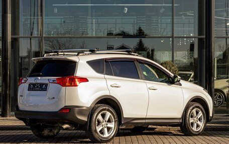 Toyota RAV4, 2015 год, 1 665 000 рублей, 6 фотография